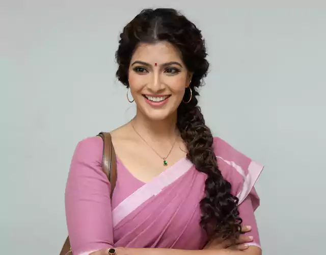 Varalakshmi Sarathkumar at Saraswathi Trailer Launch